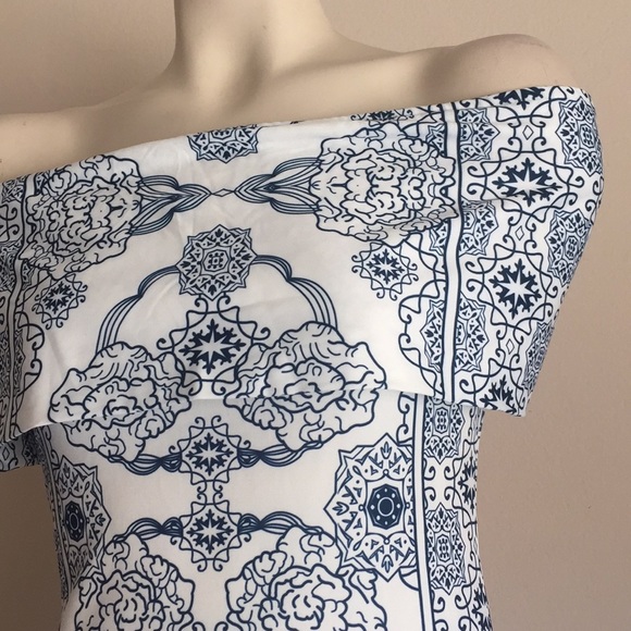 Off the shoulder dress NWT - Picture 2 of 2